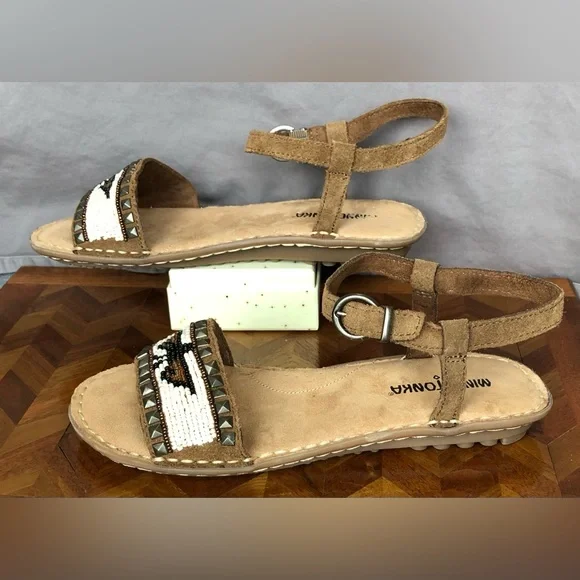 Minnetonka beaded leather strap on sandals 6 - Picture 1 of 8